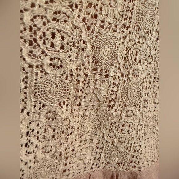 Listicle Mauve Boho Lace Trim Top - Picture 5 of 5